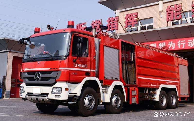 中国消防王vs外国消防车的相关图片